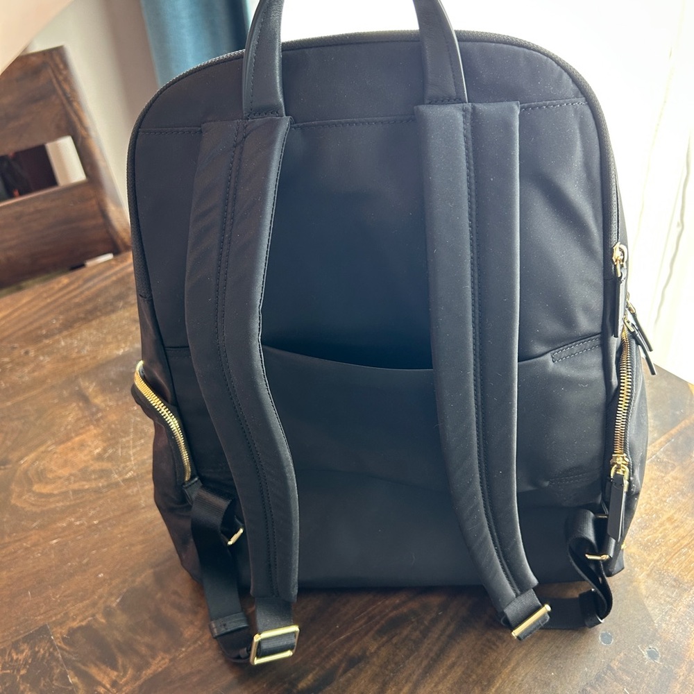 Tumi Black Voyageur Backpack for Women - Like new - Picture 4 of 8